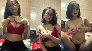 Bokep Abg Viral Cantik Miss Yeuwuy Colmek Rambut Bondol 9